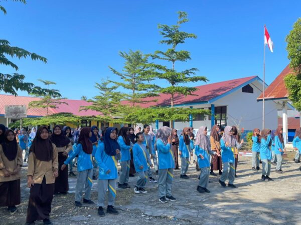 UPT SMPN 1 Lembang Gelar Senam Pagi Bersama dalam Rangka Peringatan Hari Anak Nasional